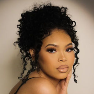 Meet your Posher, Samiya